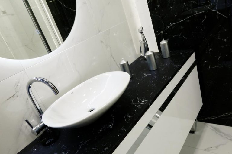 Znakomite marmurowe płytki które trafią do waszych łazienek